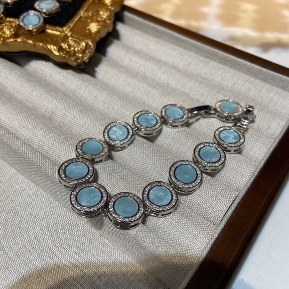 Vintage Ins Natural Blue Shell Jewelry Set | Iridescent Sea Shell Necklace & Ear - Picture 3 of 4